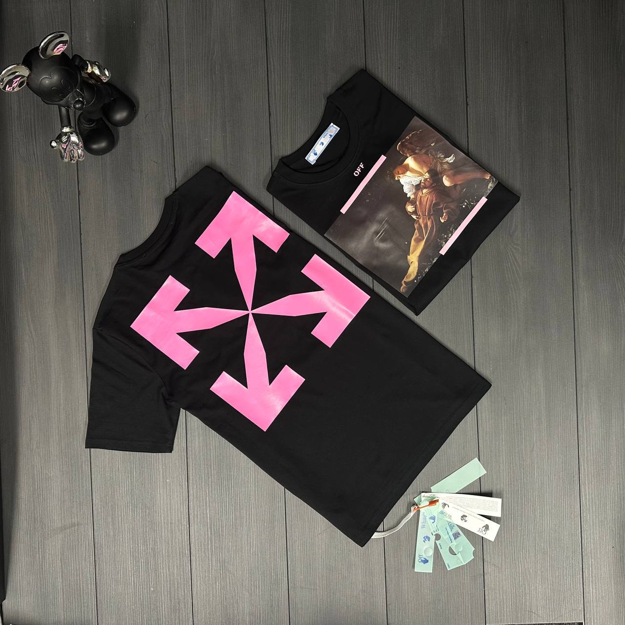 Off-White Caravaggio Arrow Regular Fit Men's Women's T-Shirts in 2 Colors Reps UK Best Quality AAA Replica