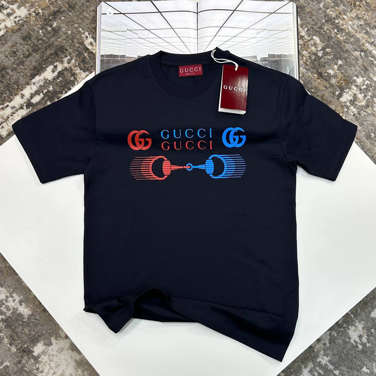 Gucci Horsebit Blurred Logo Men's Women's T-Shirts in Different Colors Reps Sale UK Best Quality Sale AAA Replica