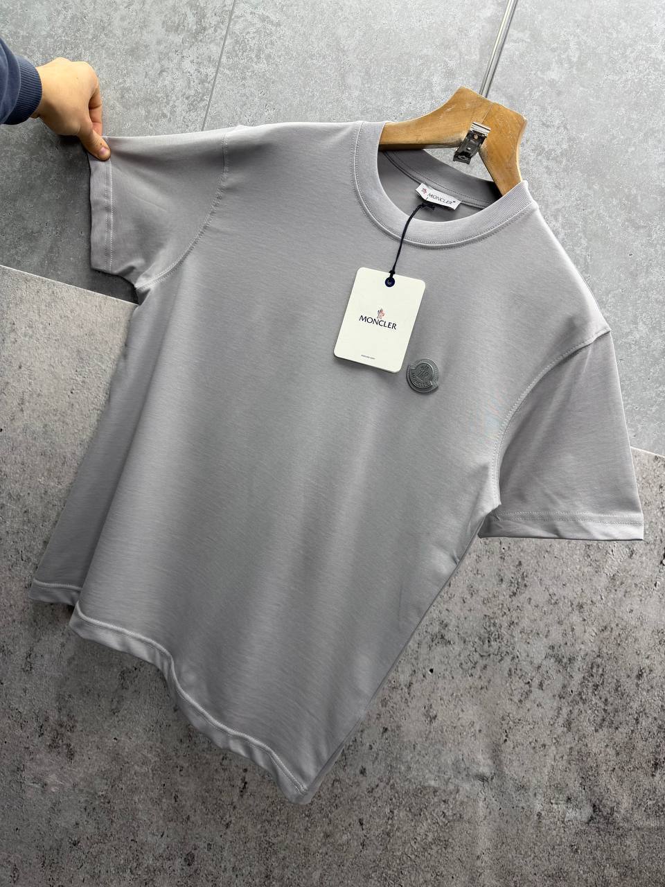 Moncler Silicon Badge Short Sleeve in Different Colors T-Shirt Men's Women's Reps Sale UK Best Quality Replica