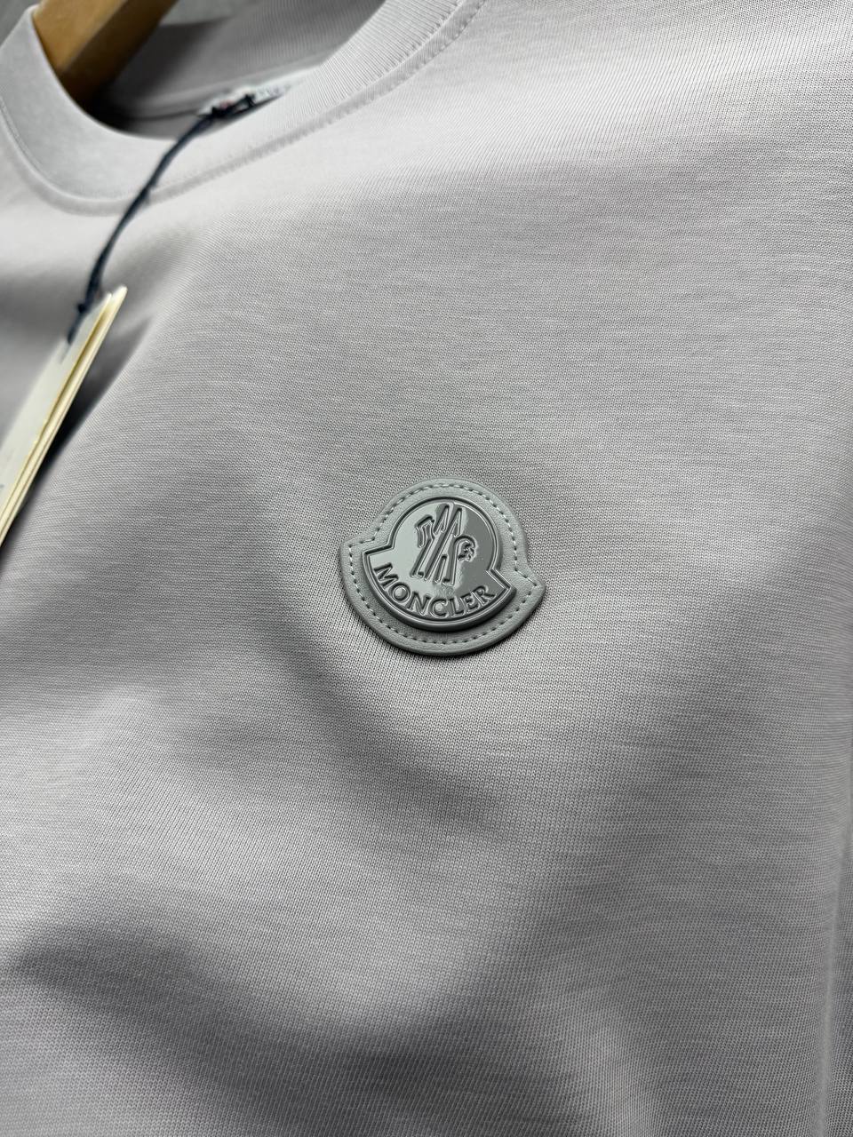 Moncler Silicon Badge Short Sleeve in Different Colors T-Shirt Men's Women's Reps Sale UK Best Quality Replica