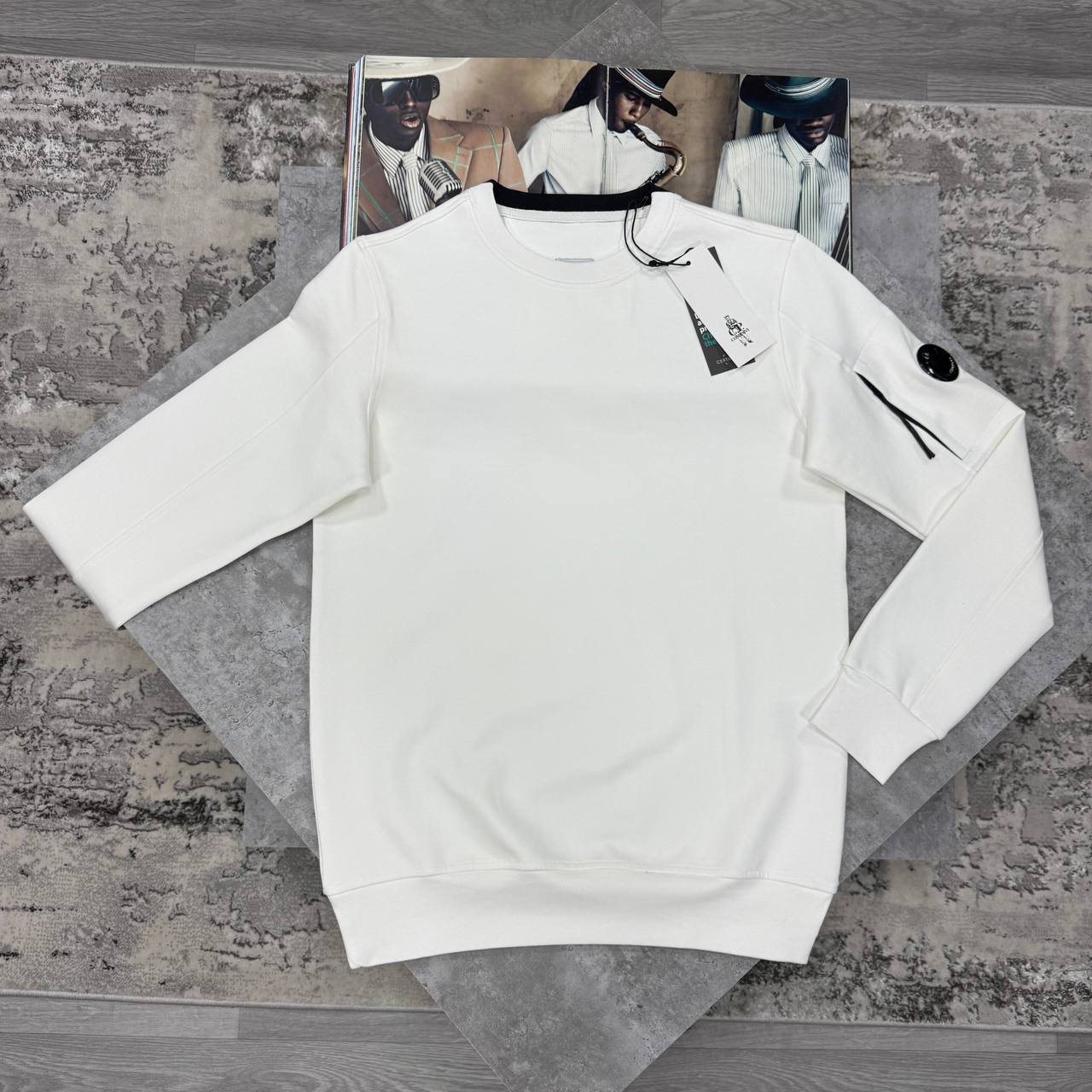 C.P. Company Lens-Detail Crewneck Men's Women's Jumpers in Different Colors Reps UK Best Quality AAA Replica