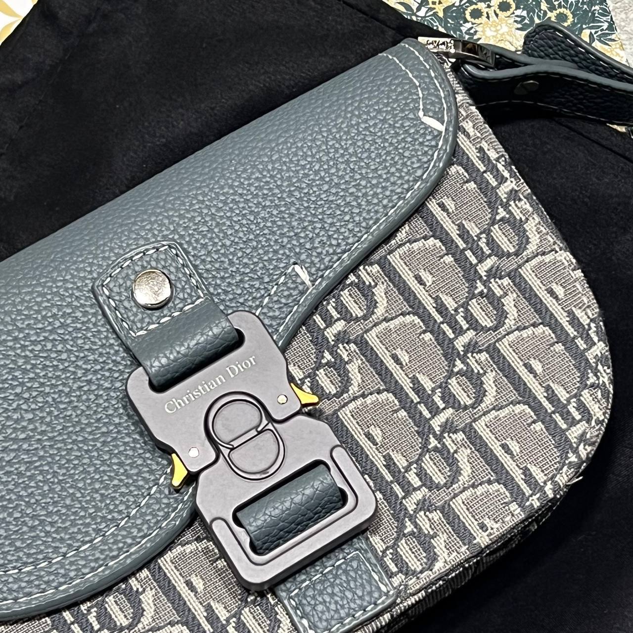 Dior Mini Saddle Messenger Bag with Flap Men's Bag Grey Reps Sale UK Best Quality AAA Replica