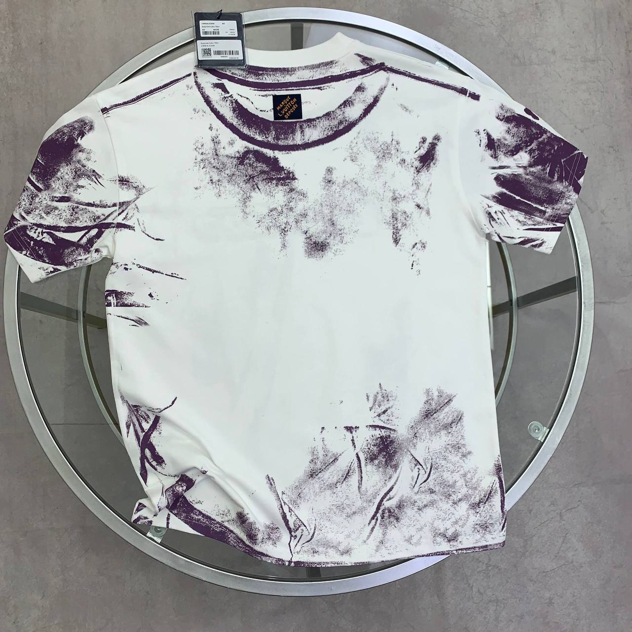 Louis Vuitton Overprinted Vuitton Short Sleeve Men's Women's T-Shirts in 2 Colors Reps Sale UK Best Quality AAA Replica