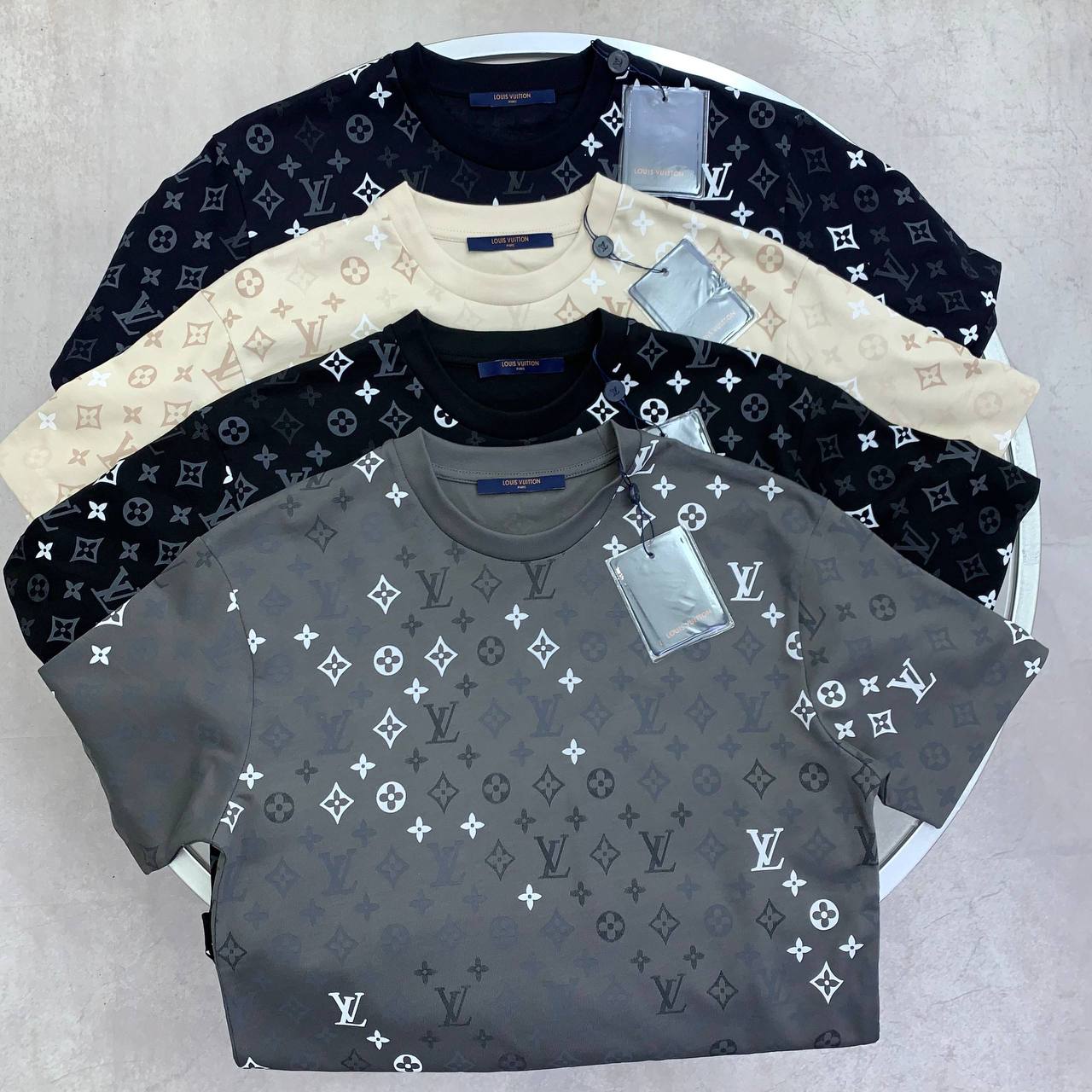 Louis Vuitton Allover Monogram Printed Short Sleeve Men's Women's T-Shirts in Different Colors Reps Sale UK Best Quality AAA Replica