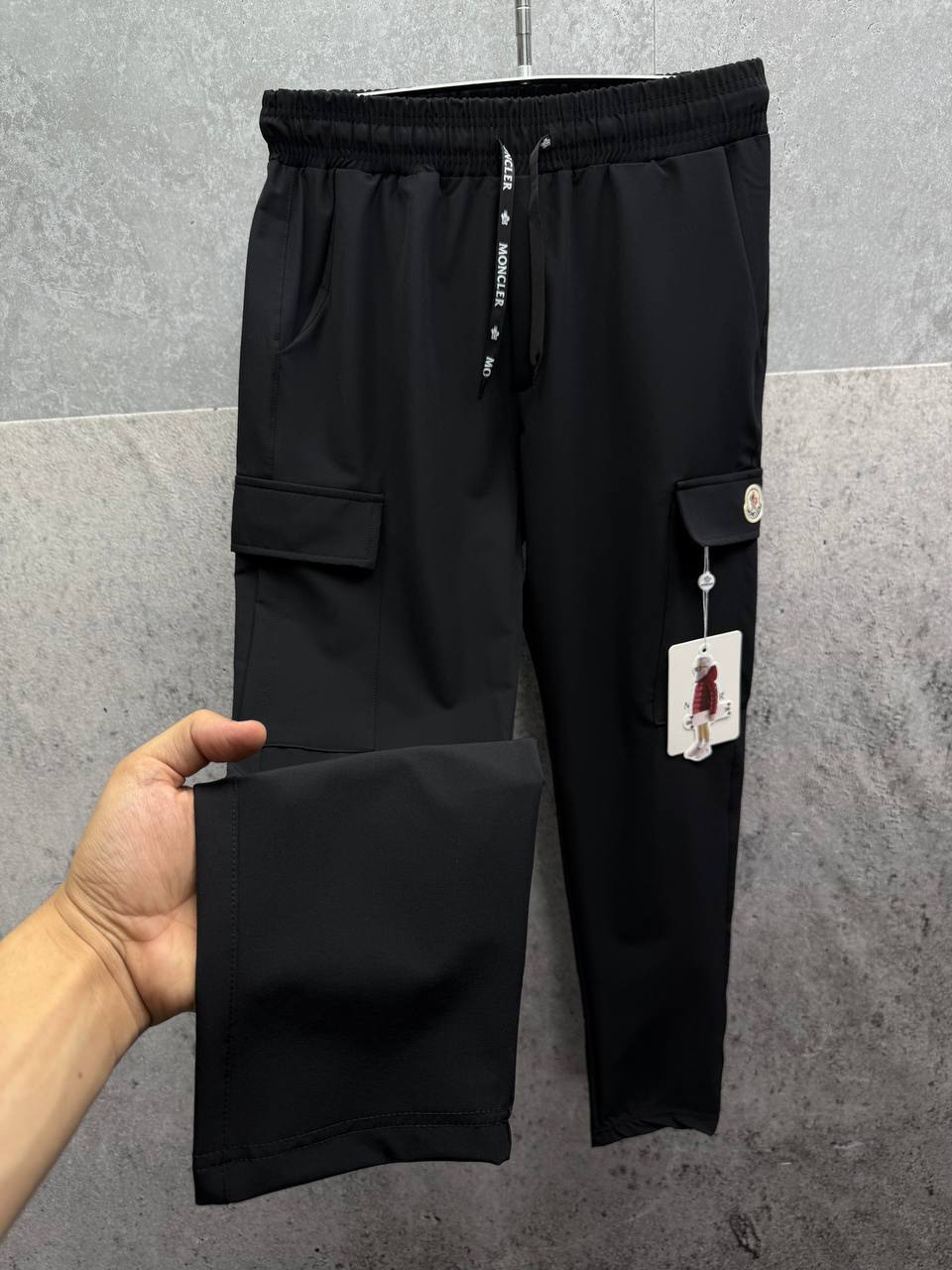 Moncler Logo-Patch Men's Black Cargo Pants in Multiple Waist Sizes Reps Sale UK Best Quality AAA Replica