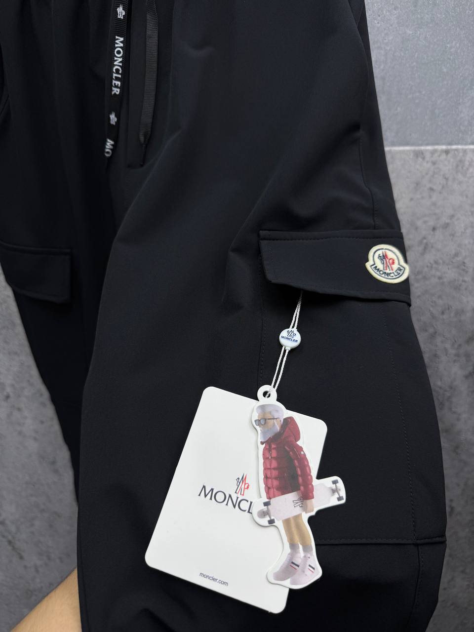 Moncler Logo-Patch Men's Black Cargo Pants in Multiple Waist Sizes Reps Sale UK Best Quality AAA Replica