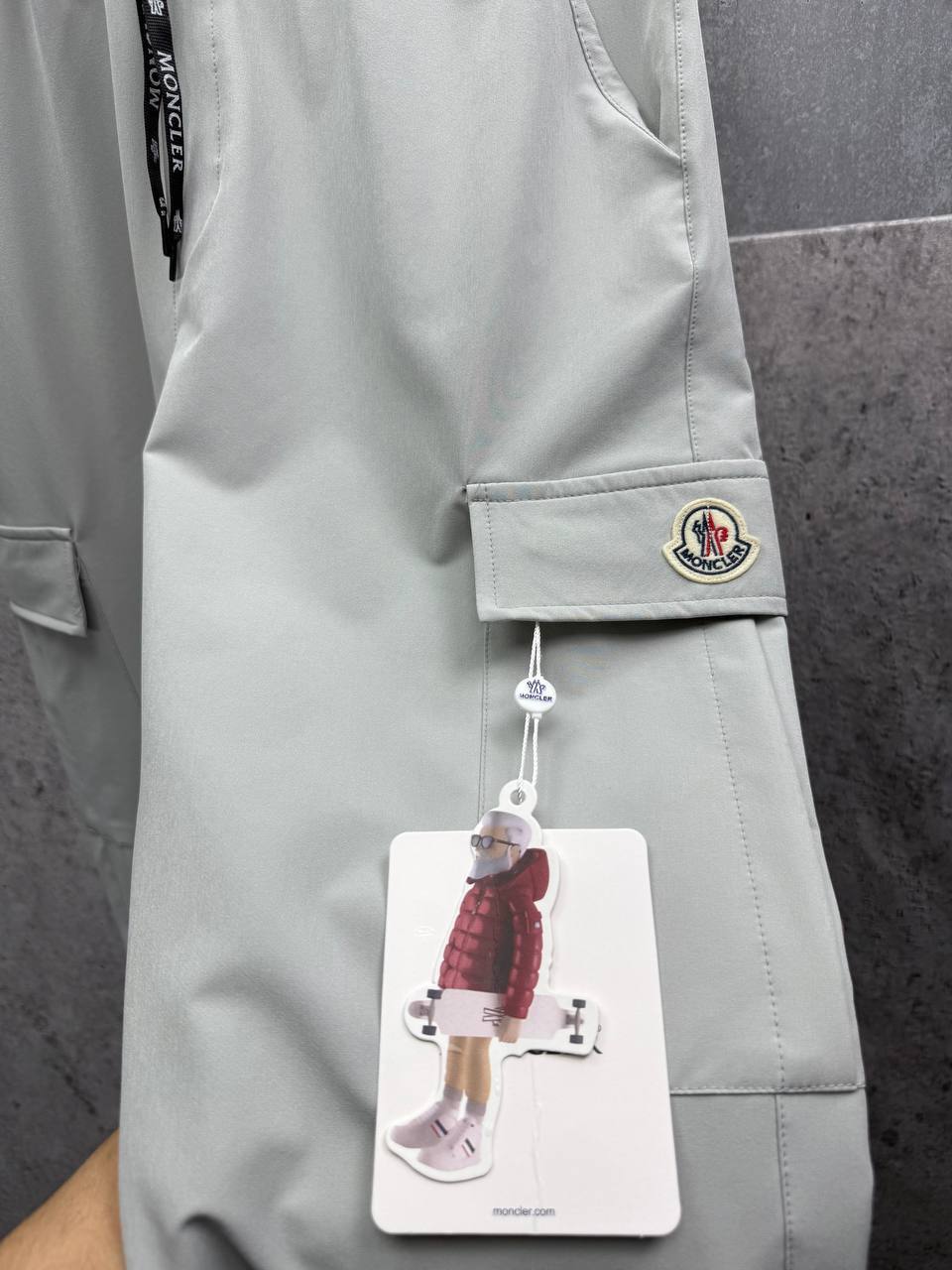 Moncler Logo-Patch Men's Grey Cargo Pants in Multiple Waist Sizes Reps Sale UK Best Quality AAA Replica