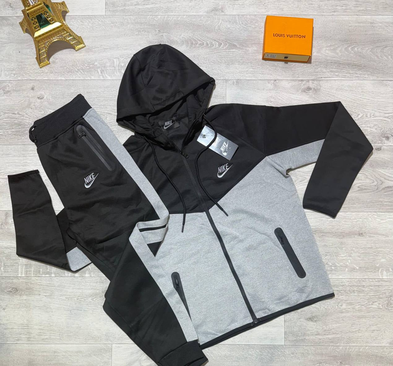 Nike Sportswear Tech Fleece Windrunner Men’s Tracksuit Set in Black/Light Grey Color Reps Sale UK Best Quality AAA Replica
