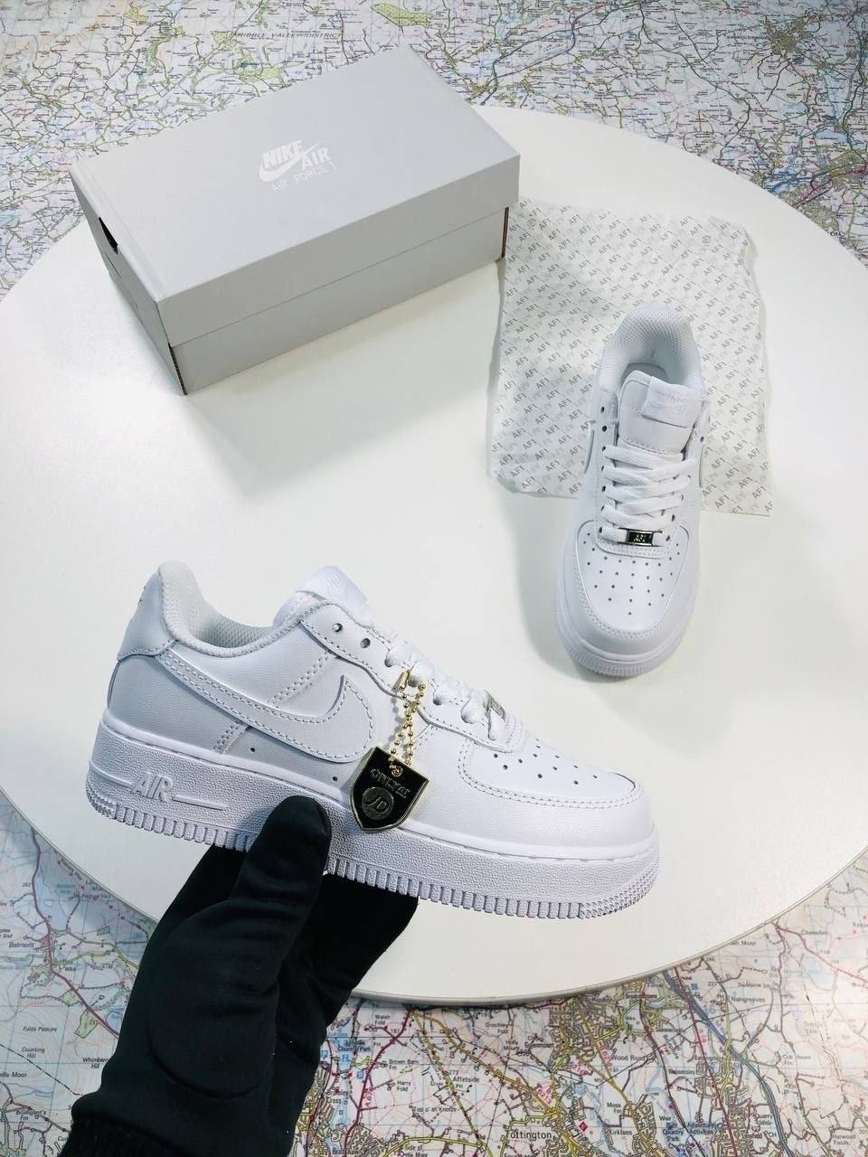 Nike Air Force 1 Low '07 "Triple White" Ref: CW2288-111 Sneakers Women's Reps Sale UK Best Quality AAA Replica