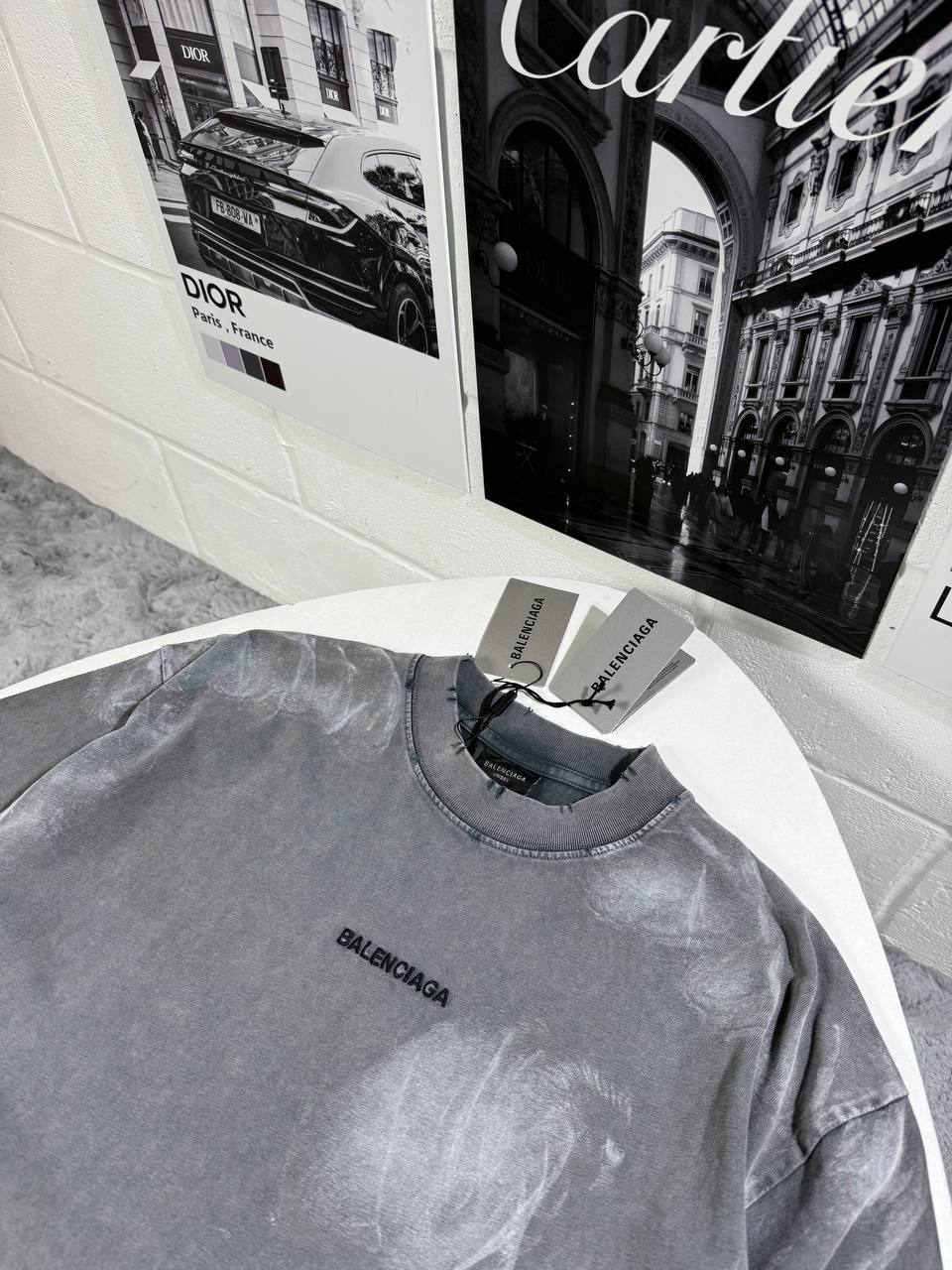 Balenciaga Distressed Paint-Effect Crewneck Men's Women's T-shirts in Grey Color Reps UK Best Quality AAA Replica