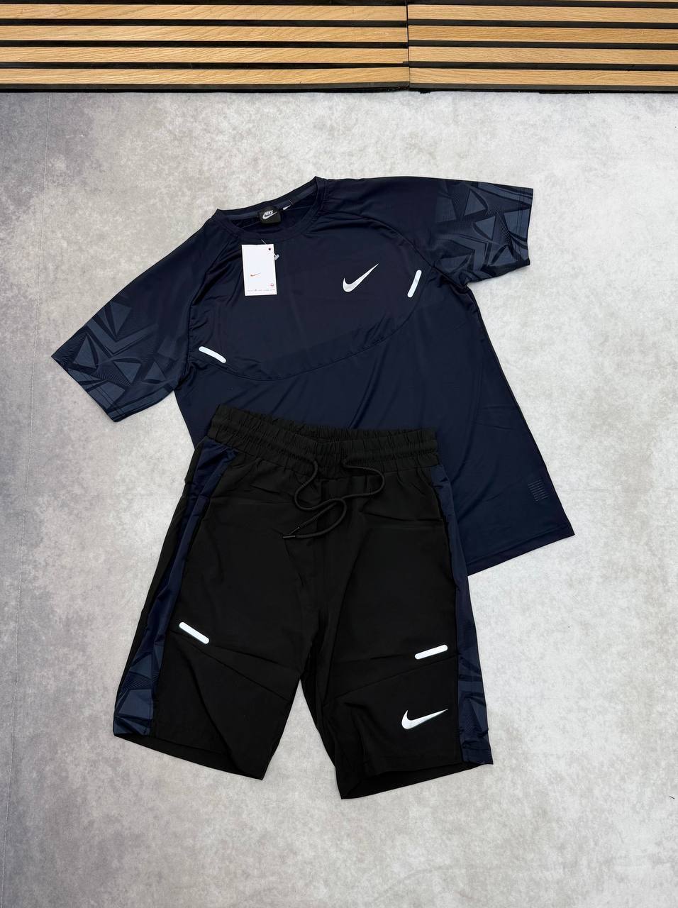 Nike Men's Stride Dri-FIT ADV Short-Sleeve T-Shirt & Shorts Set in Midnight Navy Blue Reps UK Best Quality Sale AAA Replica