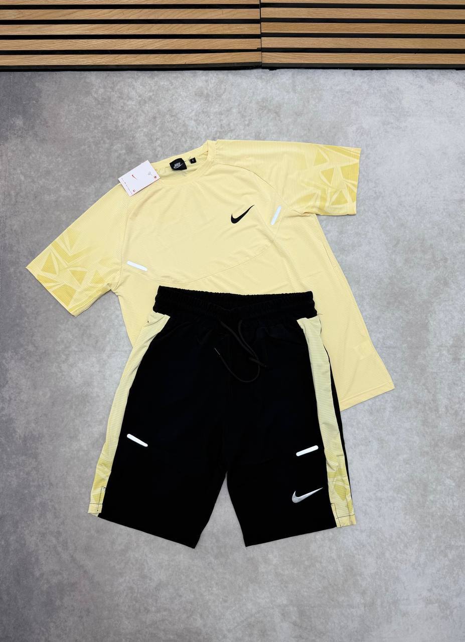 Nike Men's Stride Dri-FIT ADV Short-Sleeve T-Shirt & Shorts Set in Yellow Reps UK Best Quality Sale AAA Replica