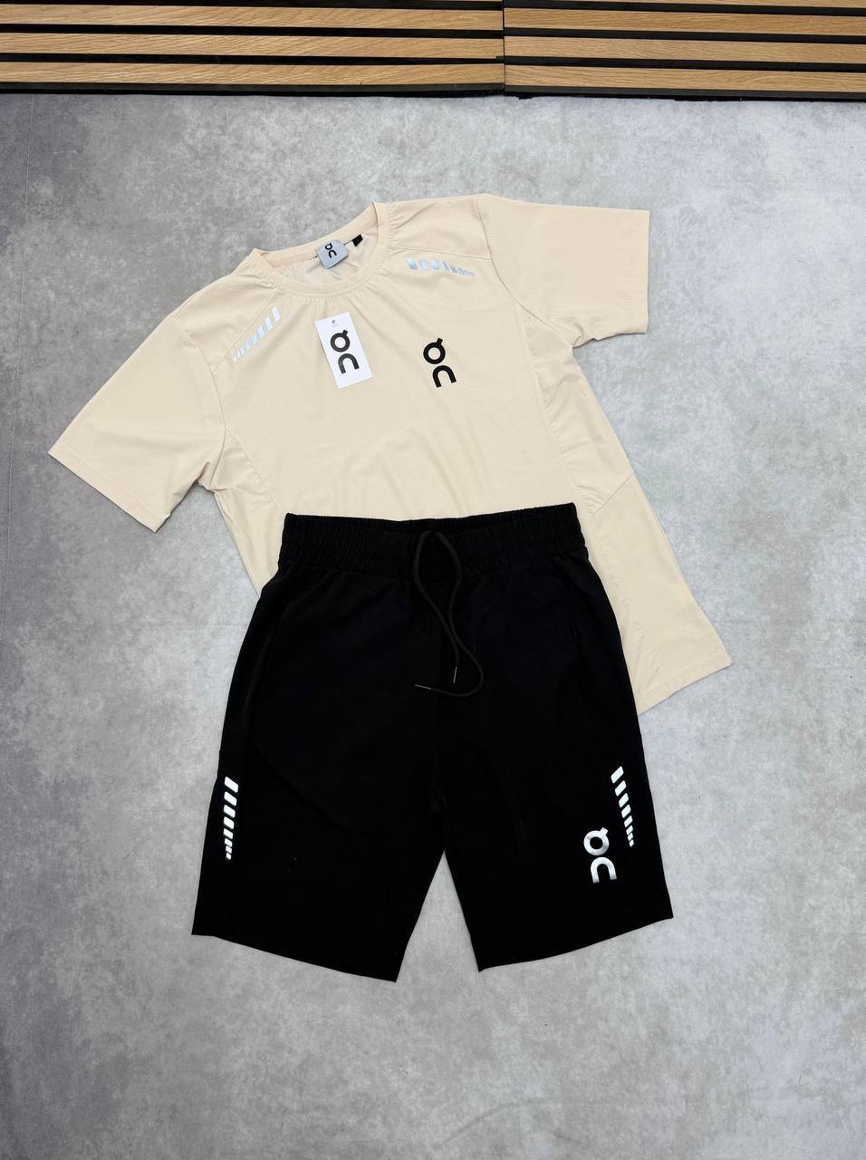 On Running Cloud Technical Performance Short-Sleeve T-Shirts & Shorts Set in Beige Color Men's Reps Sale UK Best Quality AAA Replica