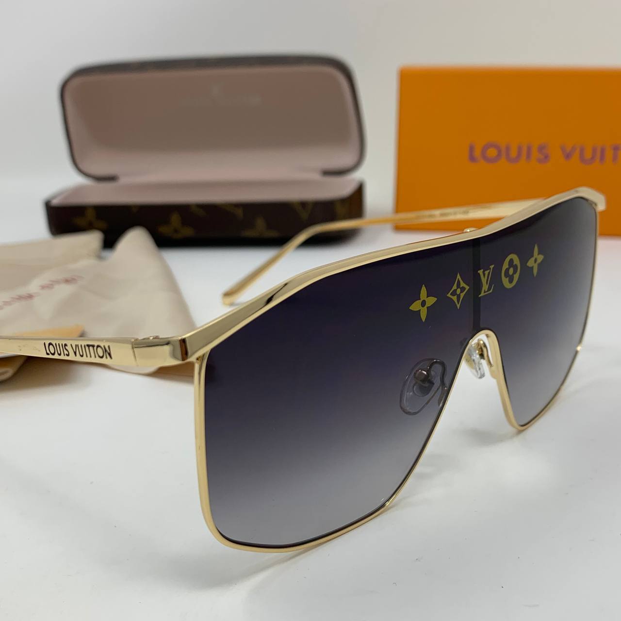 Louis Vuitton LV Golden Mask Men's Sunglasses Reps UK Best Quality Sale AAA Replica