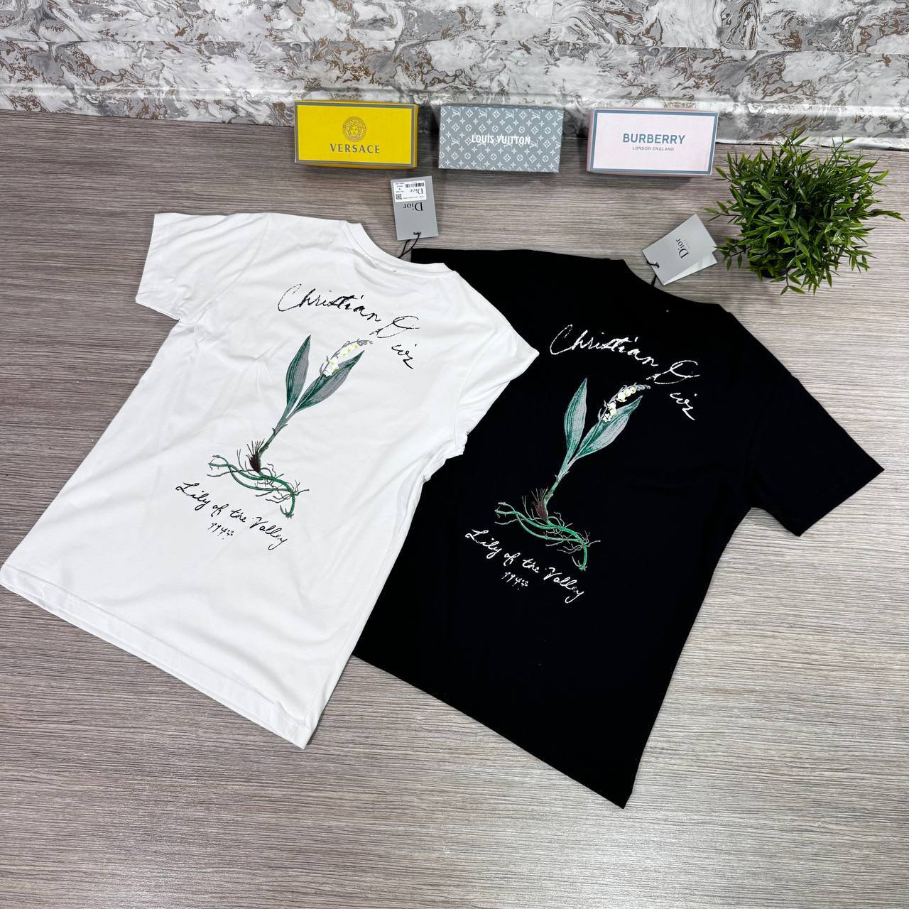 Dior Lily of the Valley Men's Women's T-Shirts in 2 Colors Reps Sale UK Best Quality AAA Replica