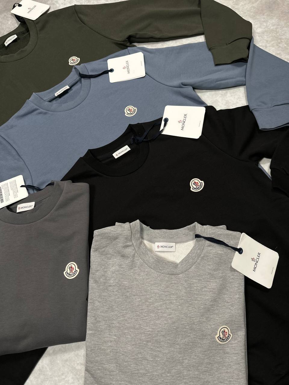 Moncler Logo Patch Crewneck Cotton Men's Women's Jumpers in Different Colors Reps Sale UK Best Quality AAA Replica