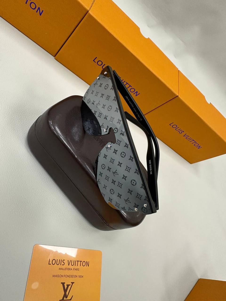 Louis Vuitton Black Plastic Square Frame Waimea Sunglasses Men's Women's Reps Sale UK Best Quality Sale AAA Replica