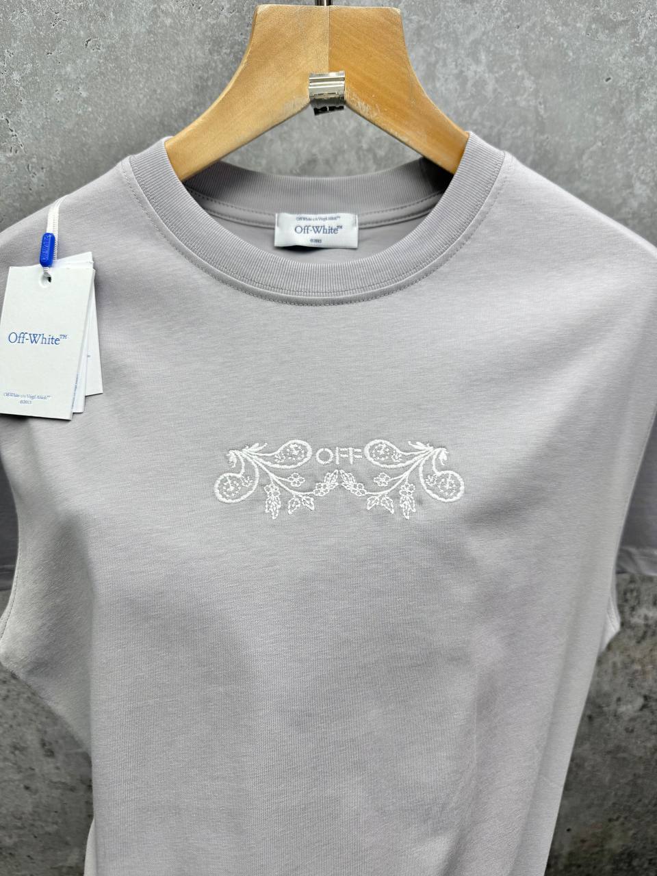 Off-White Tattoo Bandana Arrow Skate Men's Women's T-Shirts in Different Colors Reps Sale UK Best Quality AAA Replica