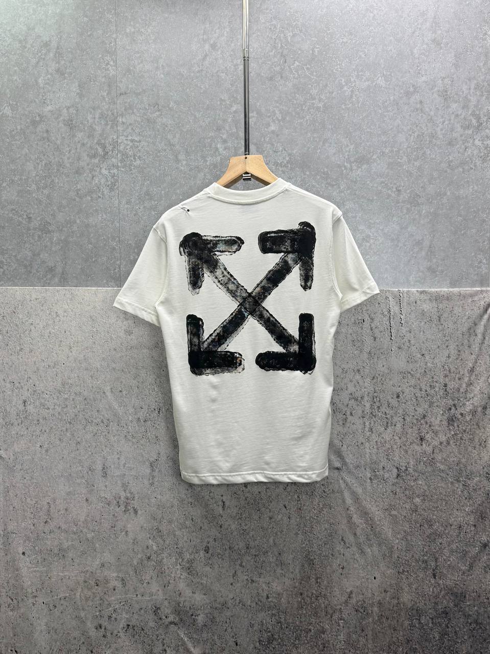 Off-White Spray Arrow Logo Men's Women's T-Shirts in 2 Colors Reps Sale UK Best Quality AAA Replica
