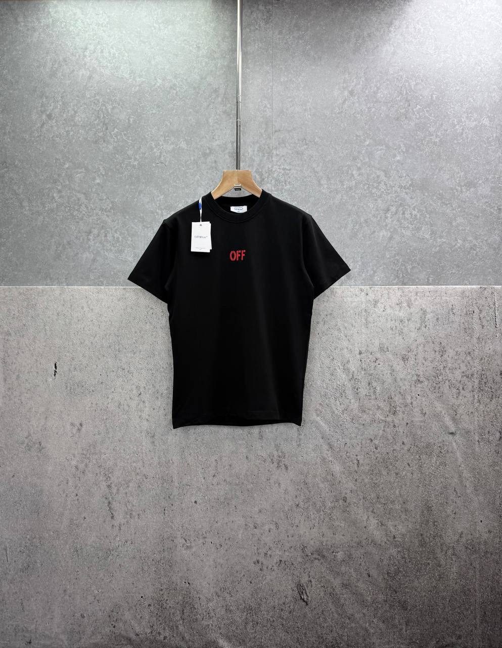 Off-White Smile Arrow Men's Women's T-Shirts in 2 Colors Reps Sale UK Best Quality AAA Replica