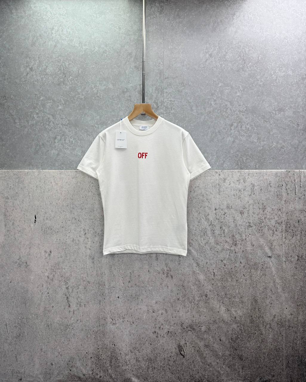 Off-White Smile Arrow Men's Women's T-Shirts in 2 Colors Reps Sale UK Best Quality AAA Replica