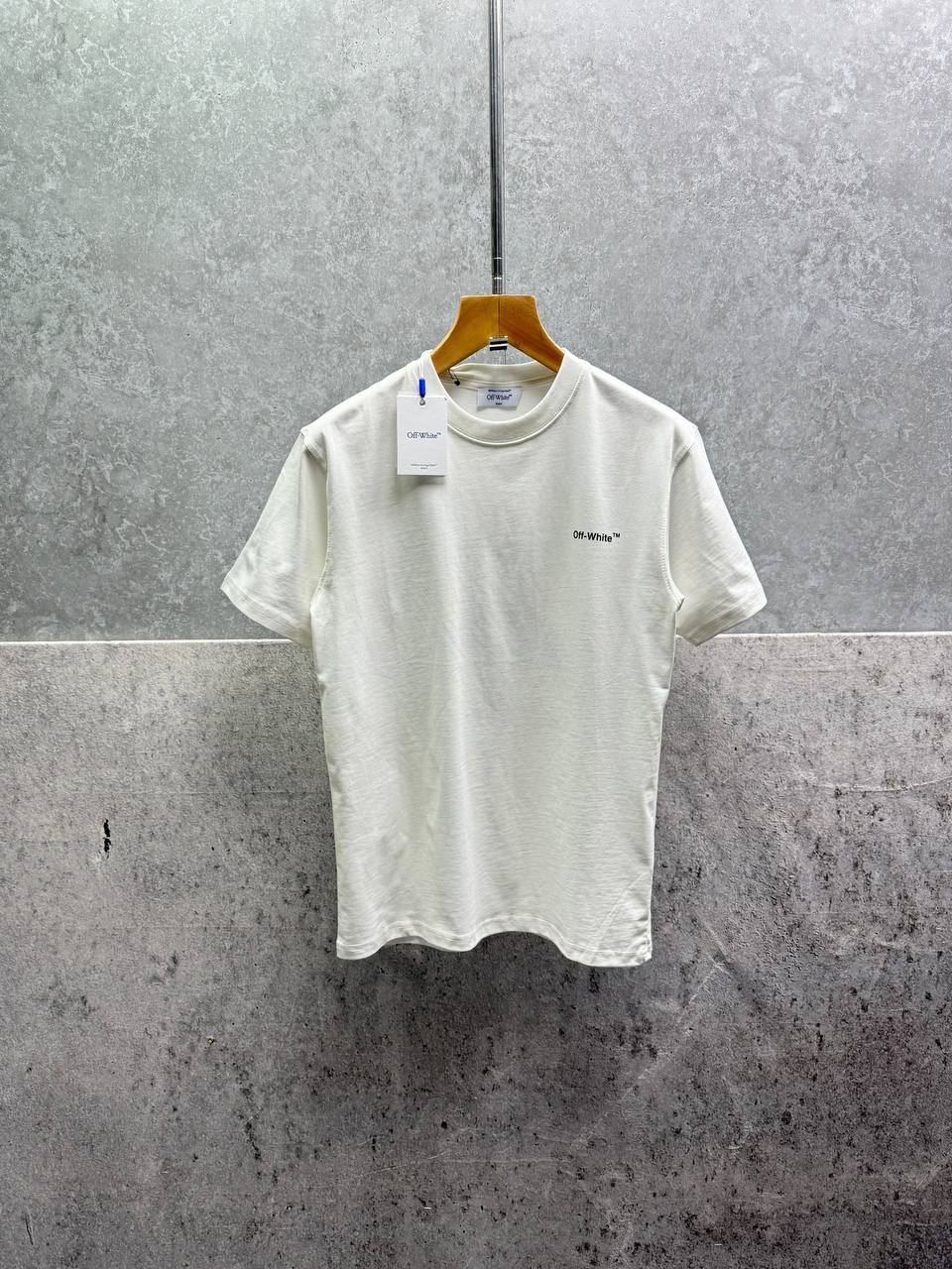 Off-White Windy Arrow Skate Men's Women's T-Shirts in 2 Colors Reps Sale UK Best Quality AAA Replica