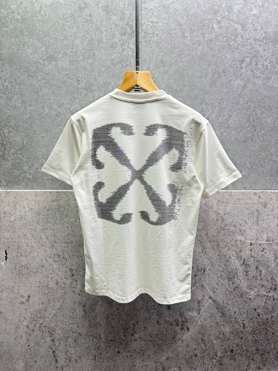 Off-White Windy Arrow Skate Men's Women's T-Shirts in 2 Colors Reps Sale UK Best Quality AAA Replica