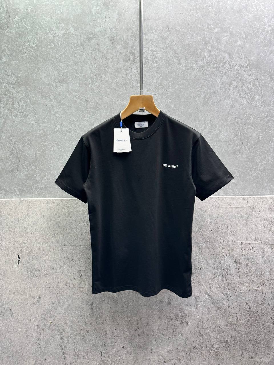 Off-White Windy Arrow Skate Men's Women's T-Shirts in 2 Colors Reps Sale UK Best Quality AAA Replica