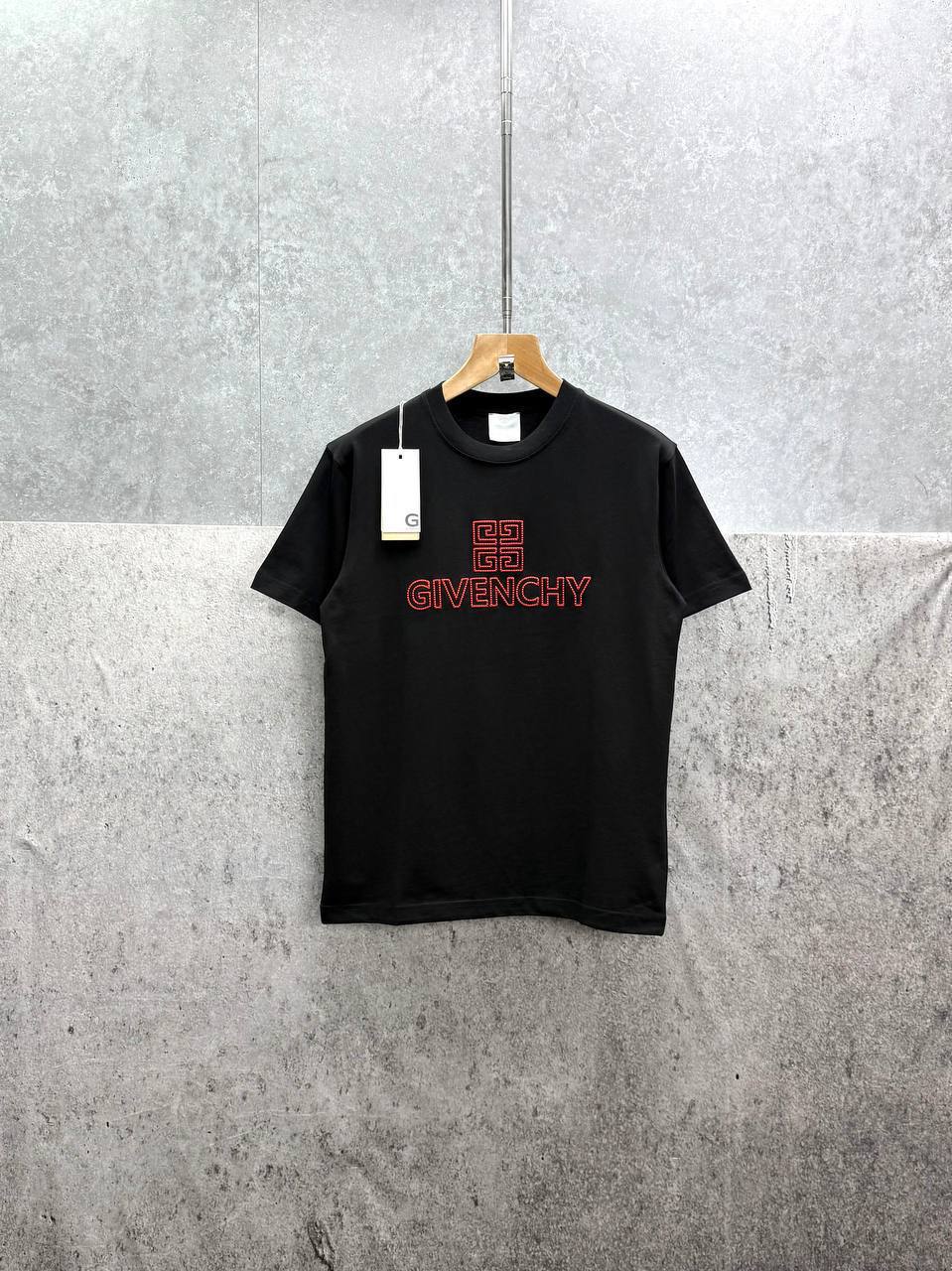 Givenchy 4G Slim Fit Men's Women's T-Shirts in 2 Colors Reps Sale UK Best Quality AAA Replica