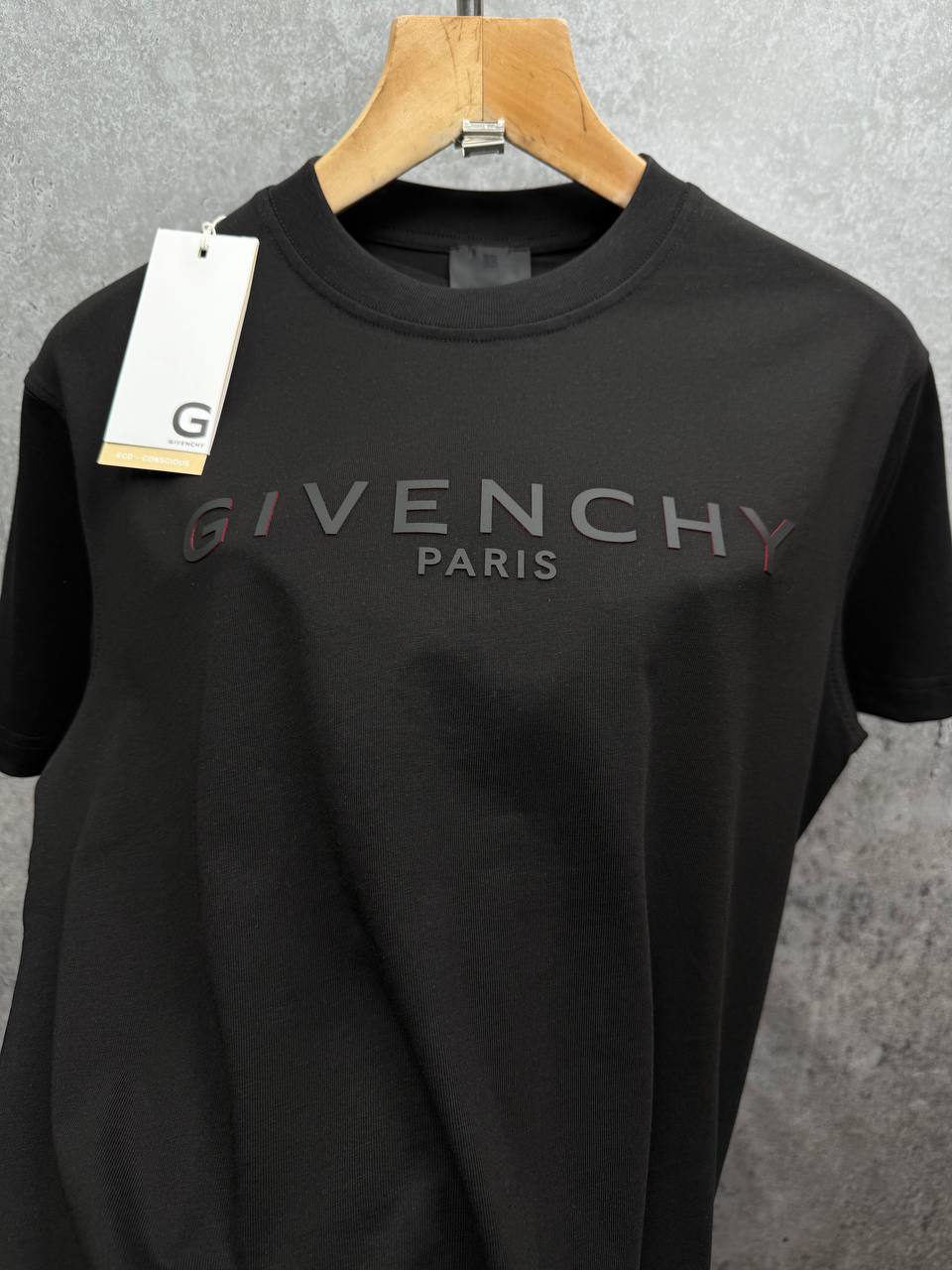 Givenchy Reflective Logo Cotton Men's Women's T-Shirts in 2 Colors Reps Sale UK Best Quality AAA Replica