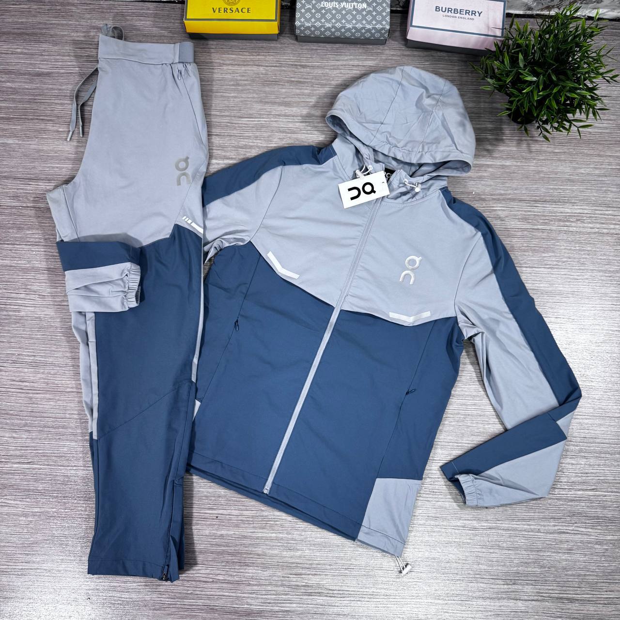 On Cloud QC Cargo Premium Quality Tracksuits Men's in Different Colors Reps Sale UK Best Quality AAA Quality Replica