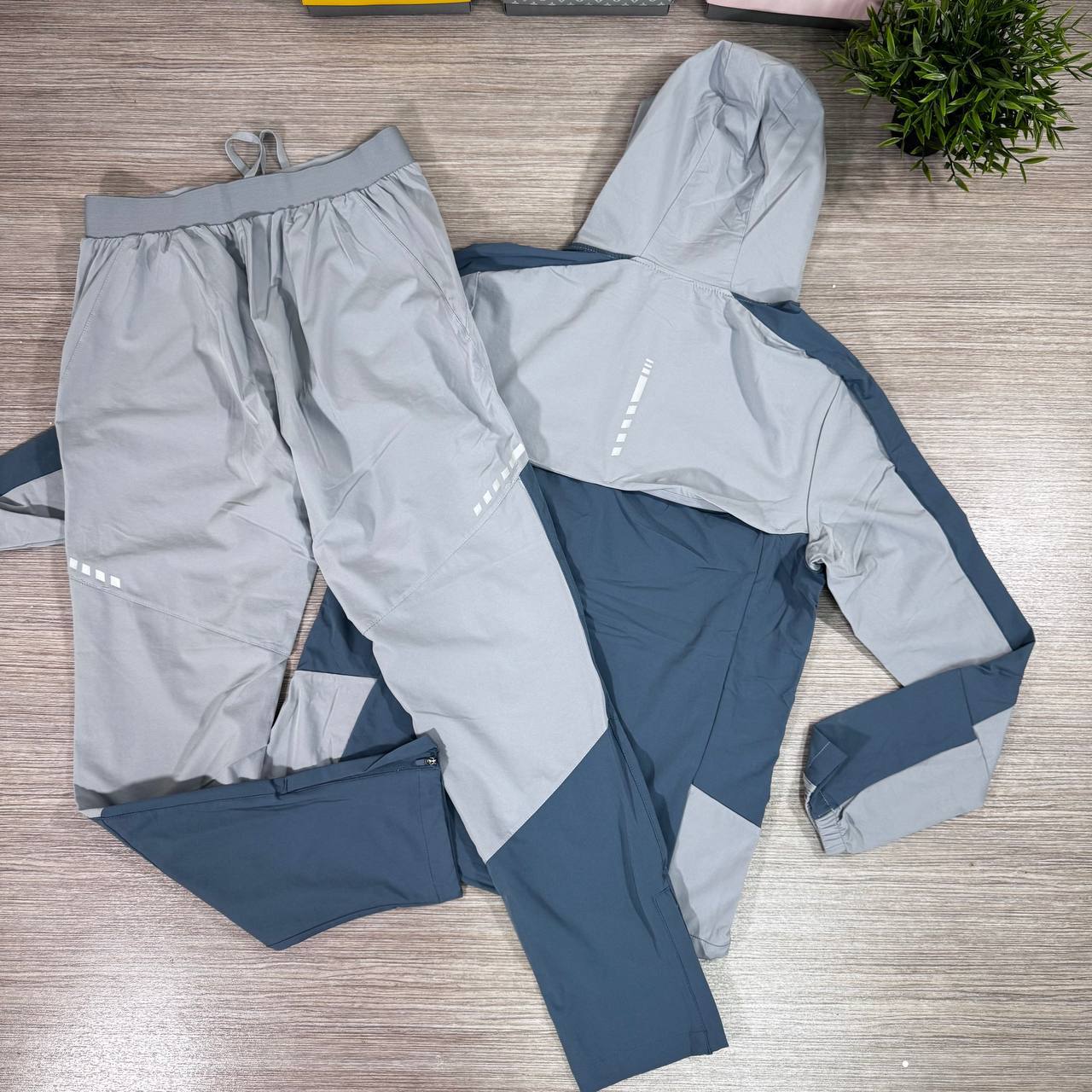 On Cloud QC Cargo Premium Quality Tracksuits Men's in Different Colors Reps Sale UK Best Quality AAA Quality Replica