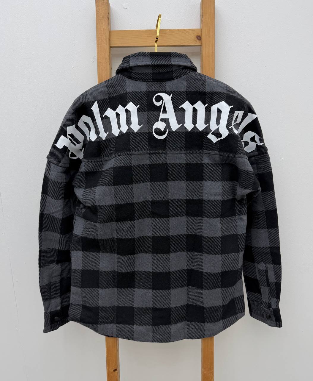 Palm Angels Curved Logo Flannel Check Men's Overshirts in Different Colors Reps Sale UK Best Quality Sale AAA Replica
