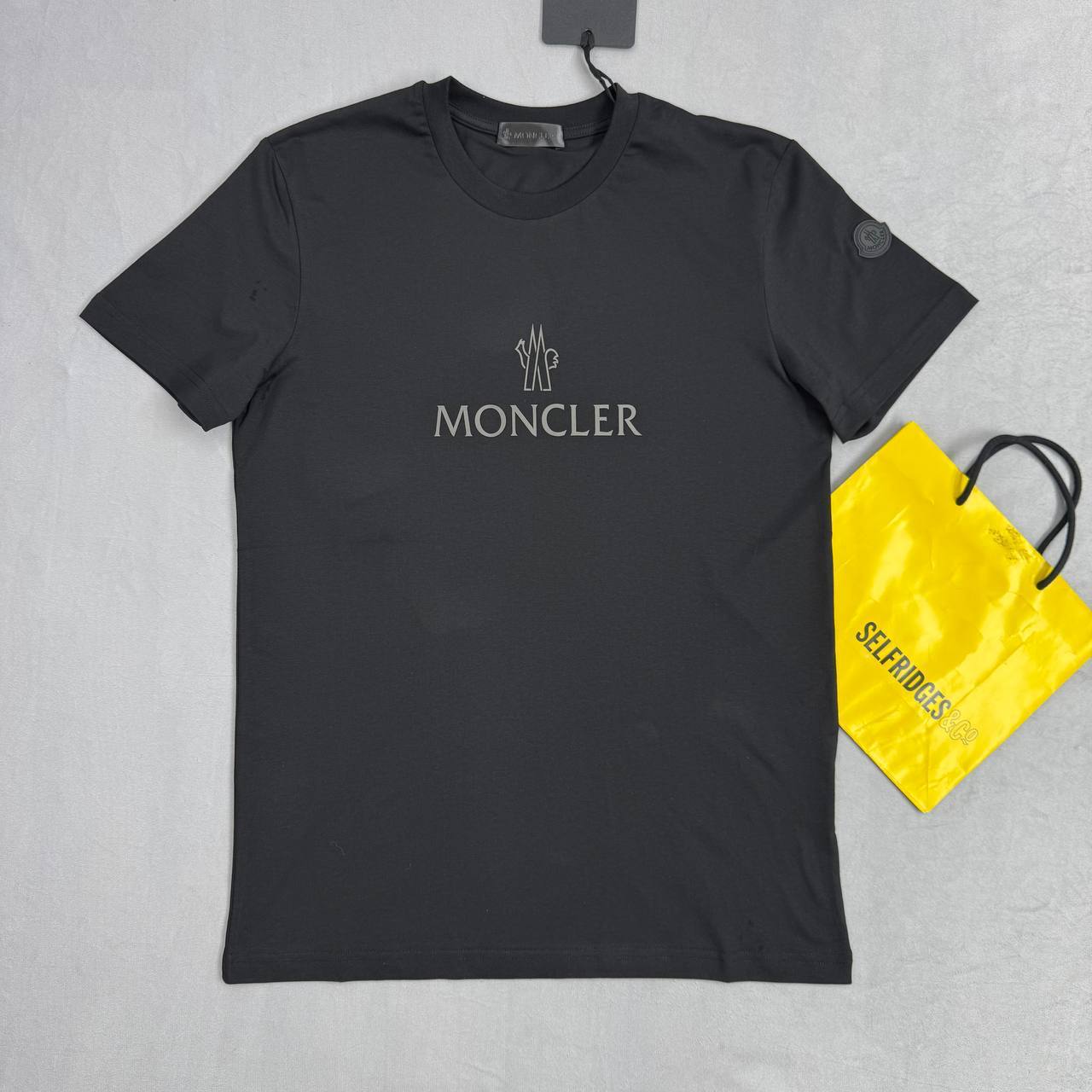 Moncler Lettering Logo T-Shirt Men's Women's in Different Colors Reps Sale UK Best Quality Replica