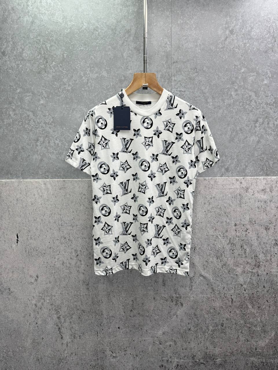 Louis Vuitton 3D Monogram Full Print T-Shirts Men's Women's in 2 Colors Reps Sale UK Best Quality AAA Replica