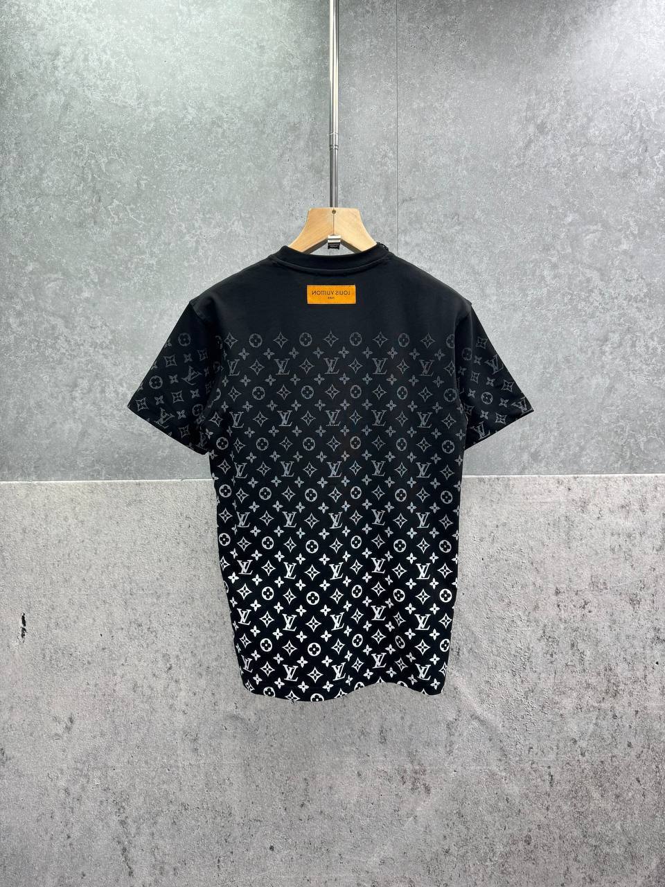 Louis Vuitton LV Monogram Gradient Cotton T-Shirts Men's Women's in 2 Colors Reps Sale UK Best Quality AAA Replica
