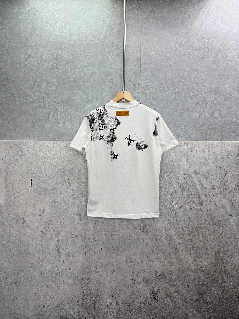 Louis Vuitton Jacquard Graphic T-Shirts Men's Women's in 2 Colors Reps Sale UK Best Quality AAA Replica