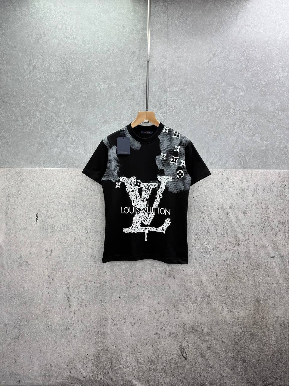 Louis Vuitton Jacquard Graphic T-Shirts Men's Women's in 2 Colors Reps Sale UK Best Quality AAA Replica