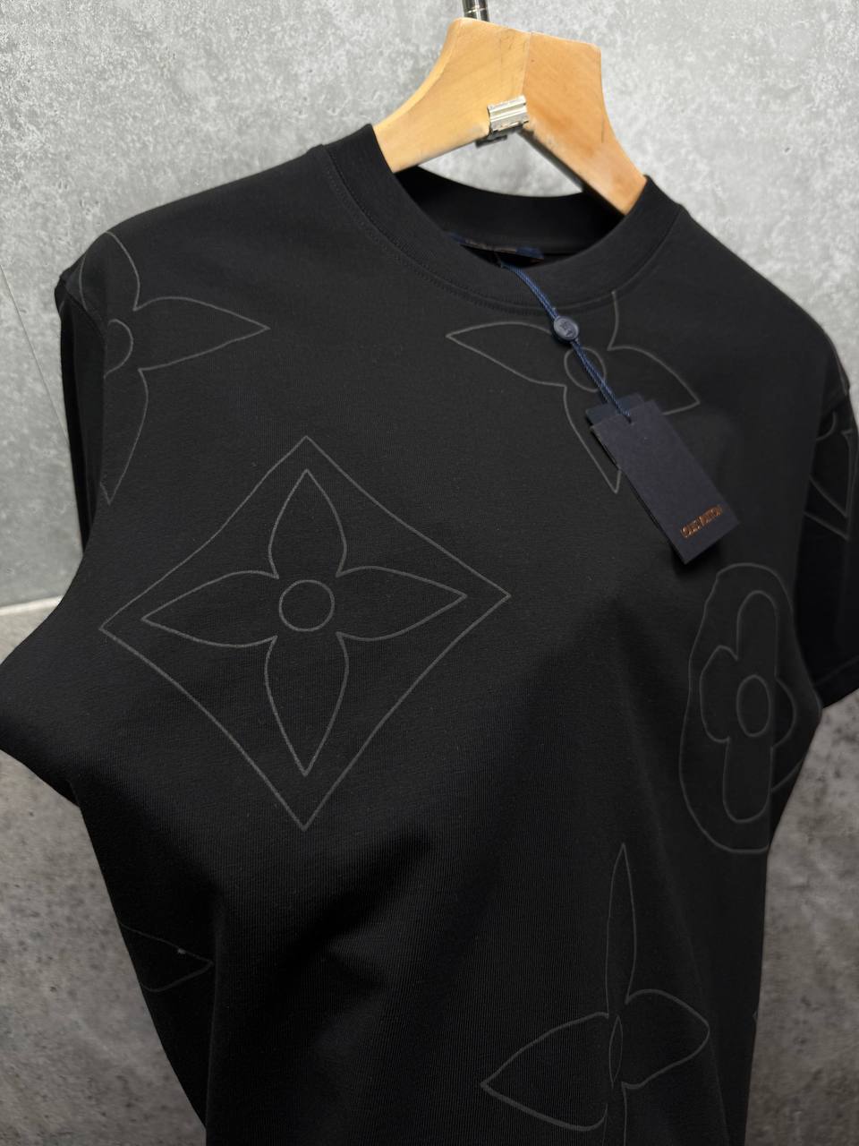 Louis Vuitton LV Monogram Embroidered T-Shirts Men's Women's in 2 Colors Reps Sale UK Best Quality AAA Replica
