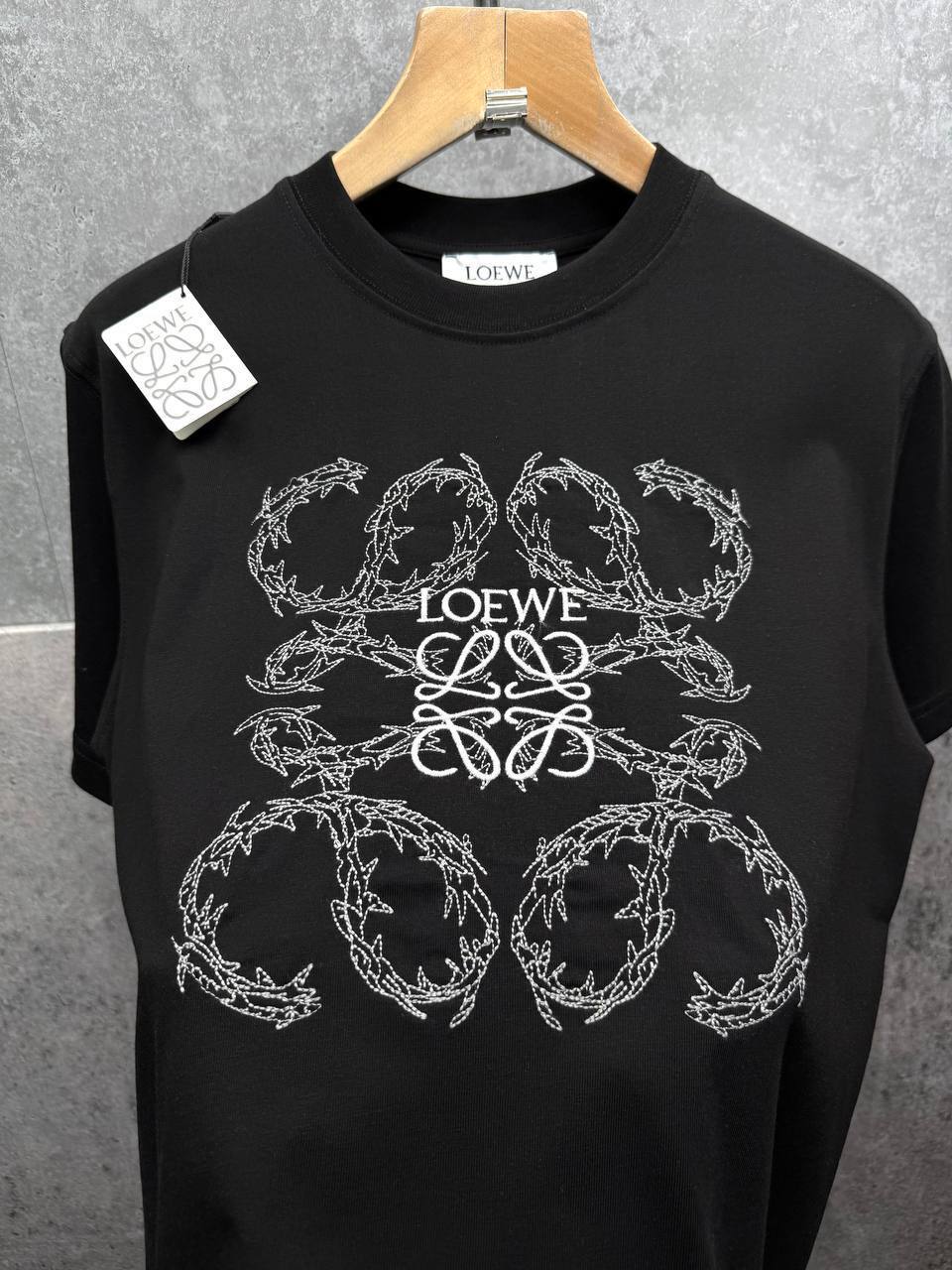 Loewe Anagram Embroidered Crewneck T-Shirts Men's Women's in 2 Colors Reps Sale UK Best Quality AAA Replica