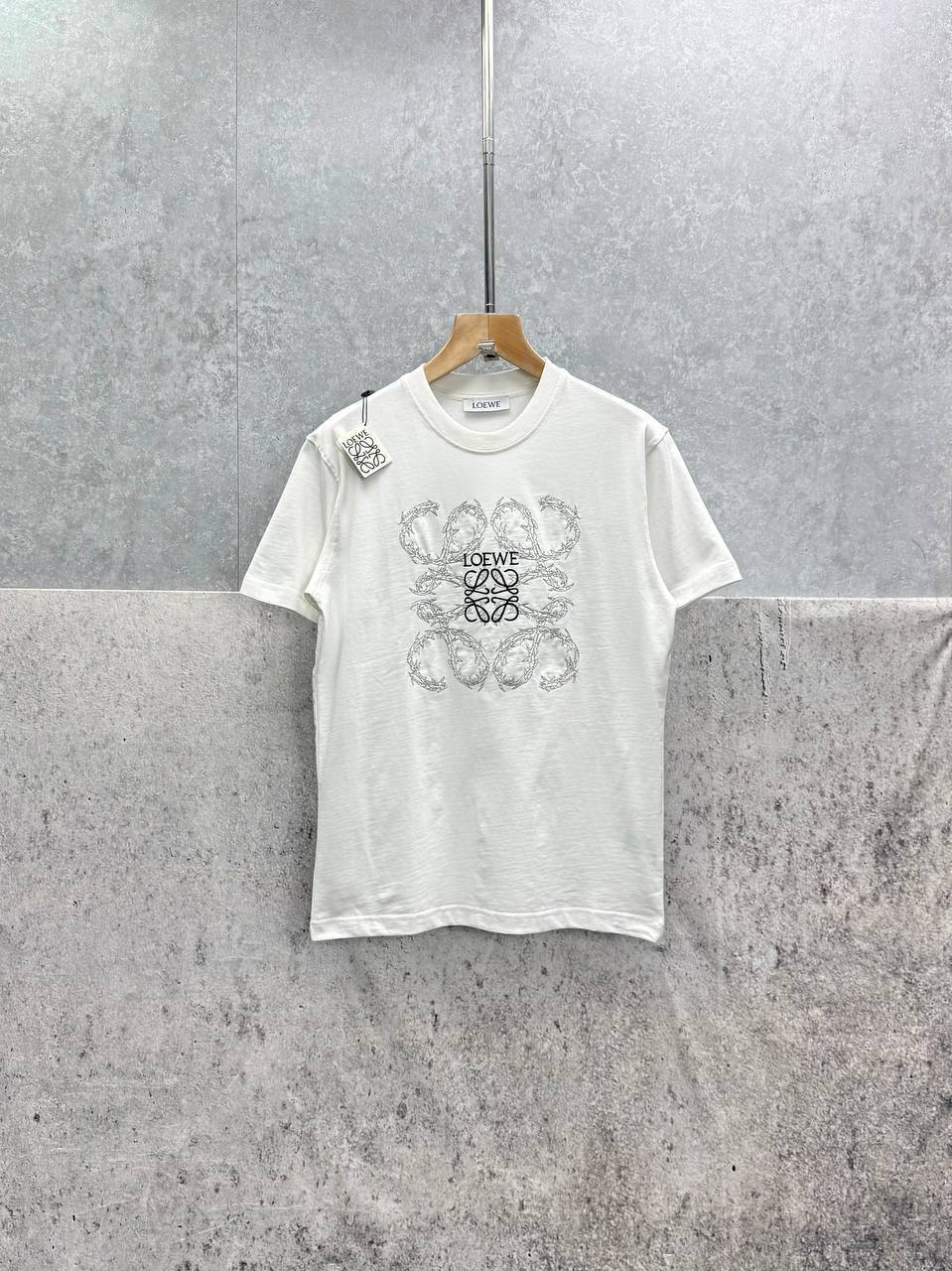 Loewe Anagram Embroidered Crewneck T-Shirts Men's Women's in 2 Colors Reps Sale UK Best Quality AAA Replica
