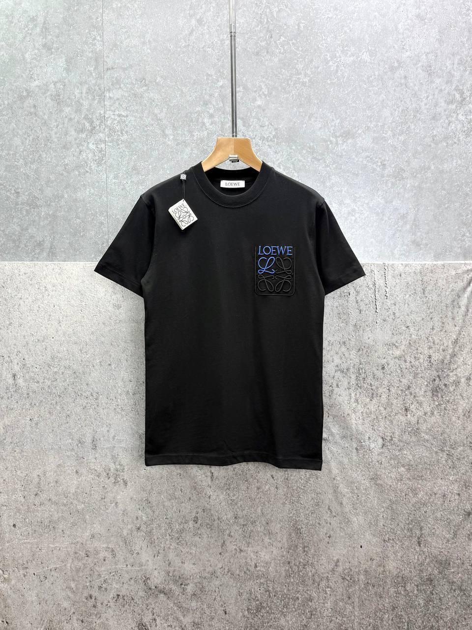 Loewe Anagram Pocket Logo Crewneck T-Shirts Men's Women's in 2 Colors Reps Sale UK Best Quality AAA Replica