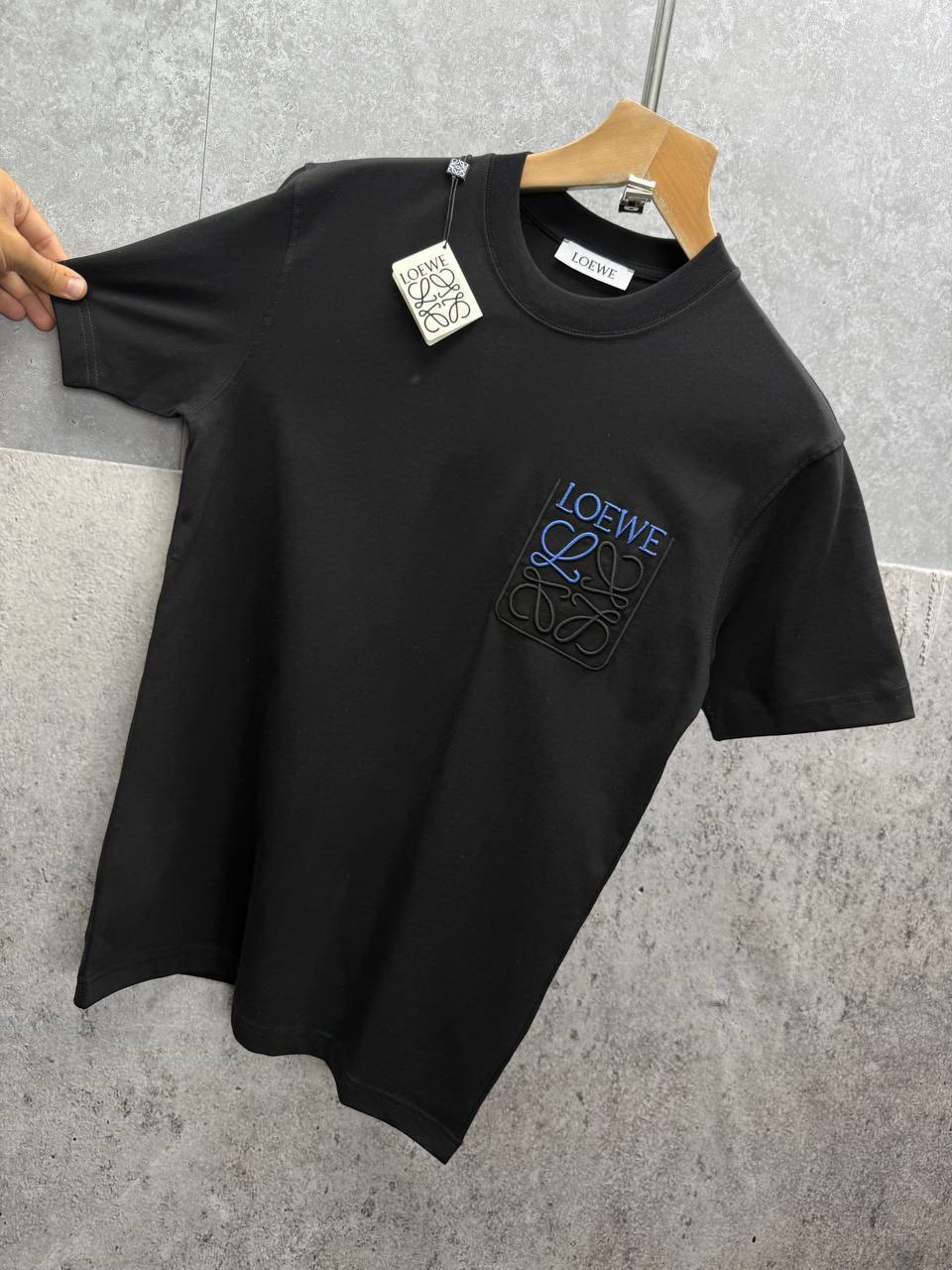 Loewe Anagram Pocket Logo Crewneck T-Shirts Men's Women's in 2 Colors Reps Sale UK Best Quality AAA Replica