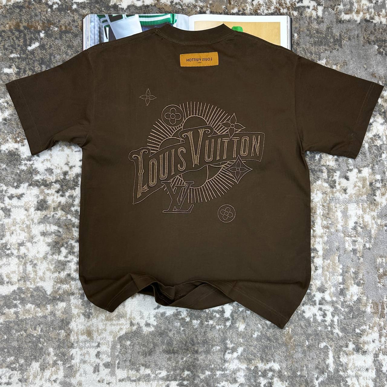 Louis Vuitton Graphic Print T-Shirts Men's Women's in 2 Colors Reps Sale UK Best Quality AAA Replica