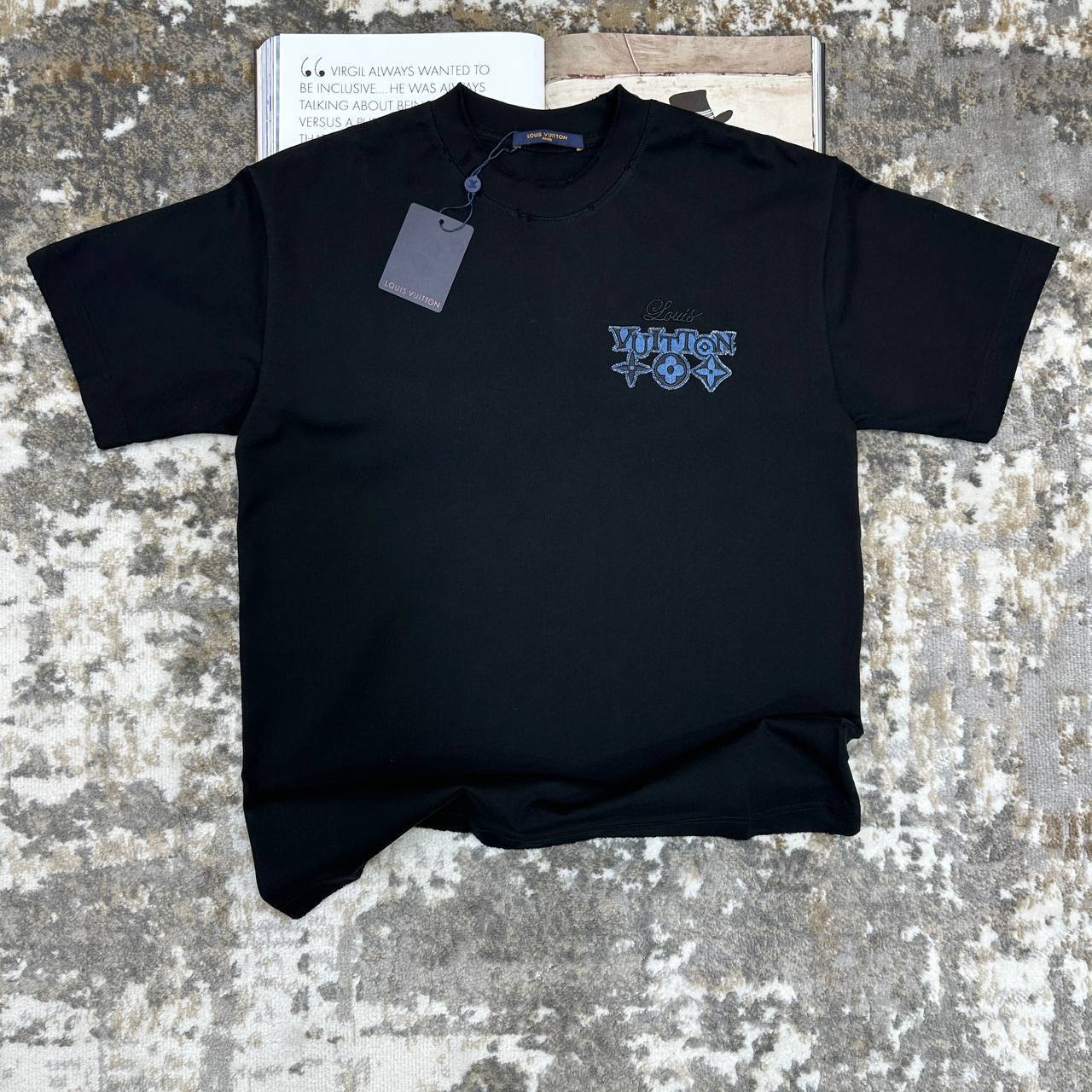 Louis Vuitton Embroidered Short-Sleeved T-Shirts Men's Women's in Navy Color Reps Sale UK Best Quality AAA Replica