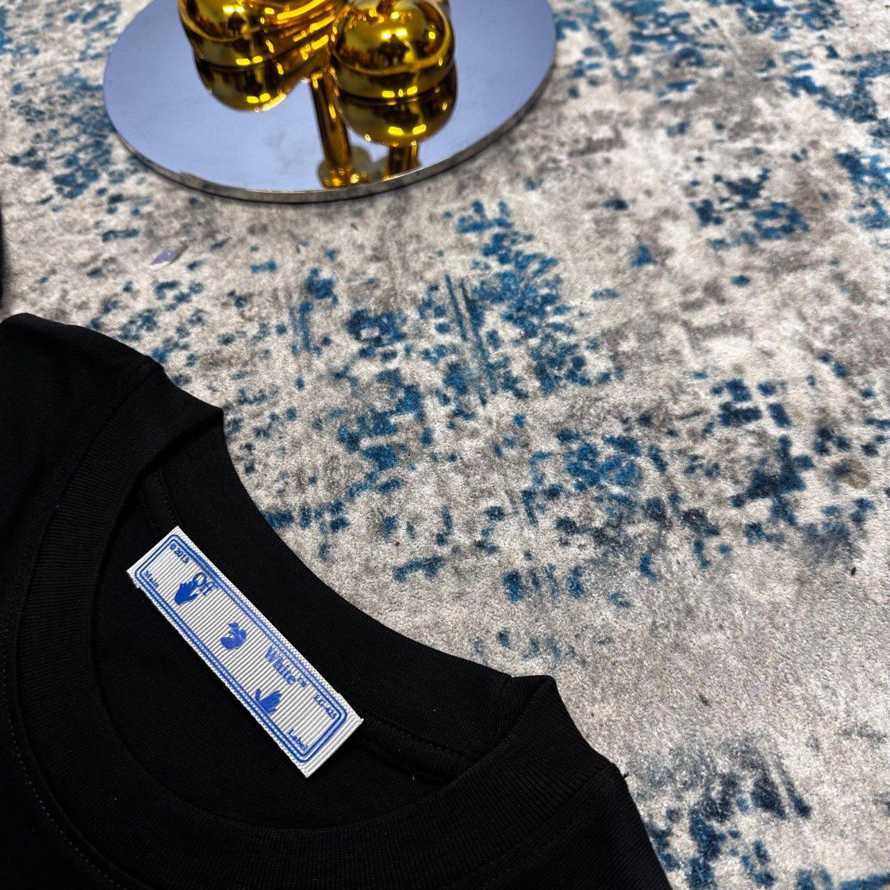 Off-White Caravaggio Arrow Over Men's Women's T-Shirts in 2 Colors Reps Sale UK Best Quality AAA Replica