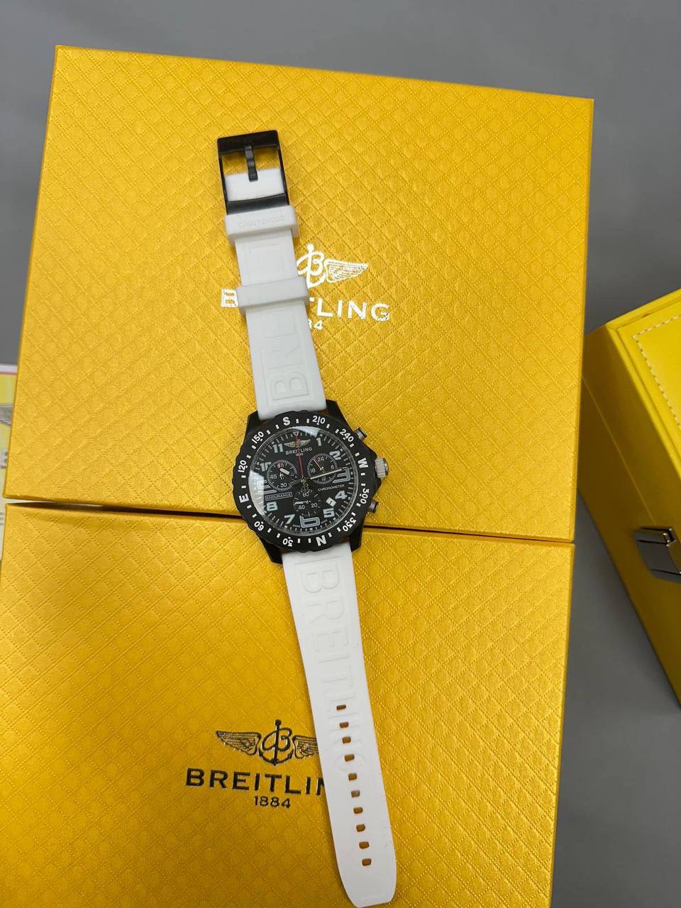 Breitling Endurance Pro 44mm Men's Watch with Black Dial and White Rubber Strap Reps UK Best Quality AAA Replica
