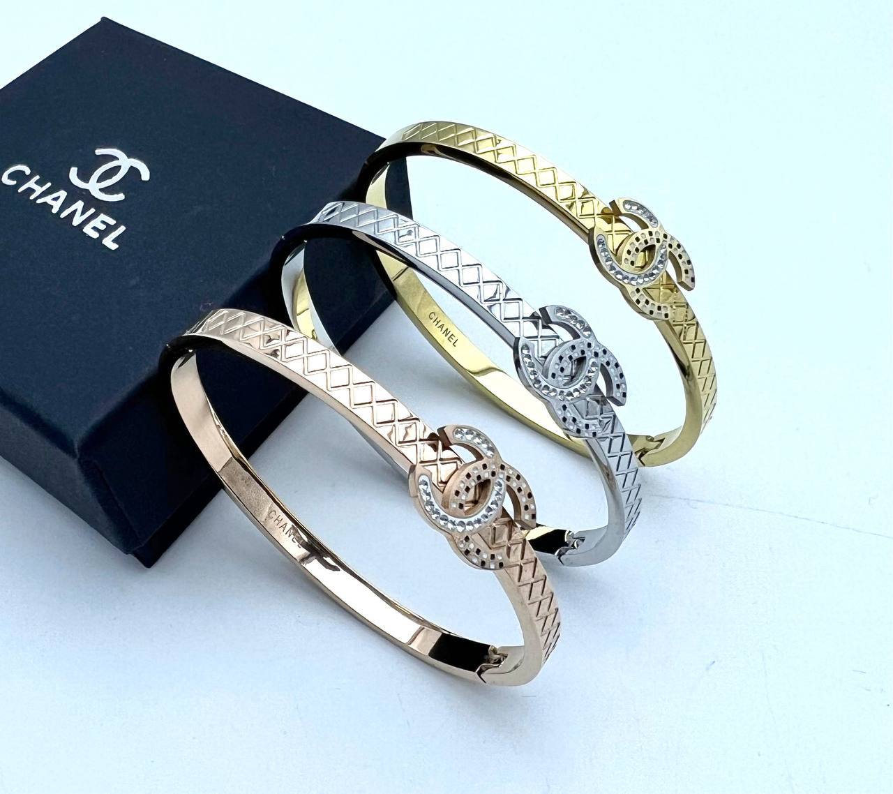 Chanel CC Logo Fashion Diamond Bracelet Women's in Different Colors Reps Sale UK Best Quality AAA Replica