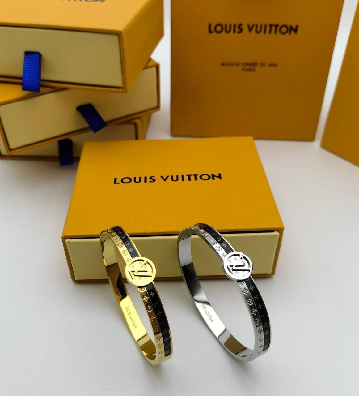 Louis Vuitton LV Monogram Bracelet Women's in 2 Colors Reps Sale UK Best Quality AAA Replica