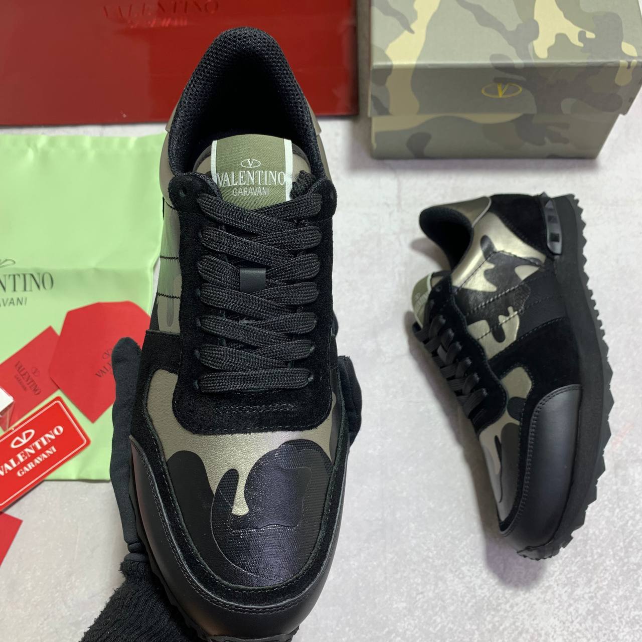 Valentino Garavani Rockrunner Camouflage Noir Metallic Sneaker Men's Reps UK Best Quality AAA Replica